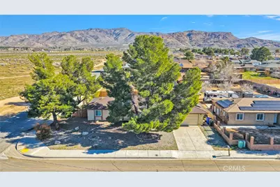 13493 Mesquite Road, Apple Valley, CA 92308 - Photo 32