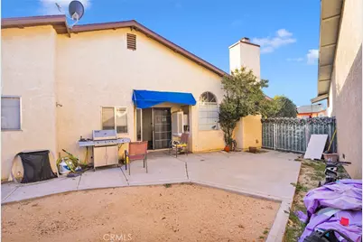 15837 Sandalwood, Victorville, CA 92395 - Photo 28