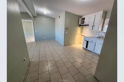 8850 3rd, Hesperia, CA 92345 - Photo 32