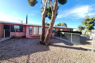 8850 3rd, Hesperia, CA 92345 - Photo 2