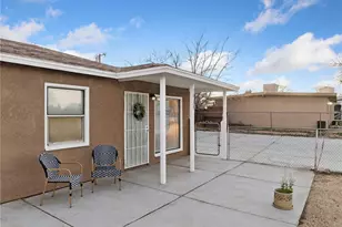 16129 Smoke Tree St, Hesperia, CA 92345 - Photo 8