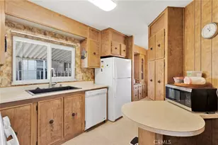 20683 Waalew, Apple Valley, CA 92307 - Photo 10