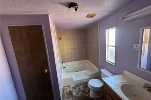18966 Monterey, Hesperia, CA 92345 - Photo 10