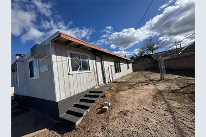 18966 Monterey, Hesperia, CA 92345 - Photo 2