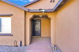 11979 Luna, Victorville, CA 92392 - Photo 4