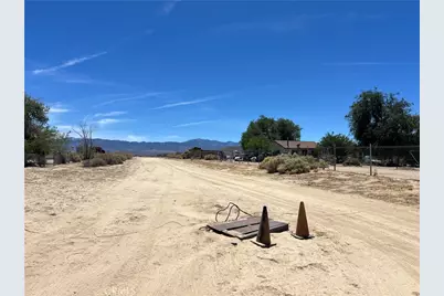 39165 240th Street, Palmdale, CA 93591 - Photo 2