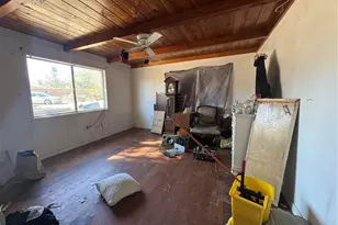 10175 Valle Vista, Phelan, CA 92371 - Photo 12