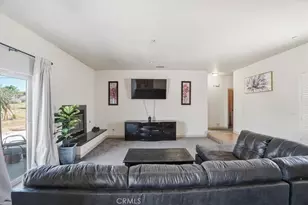 9323 Serra, Phelan, CA 92371 - Photo 4