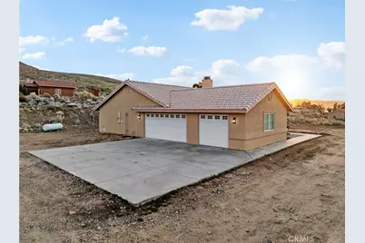 9230 Allegra Vista, Apple Valley, CA 92308 - Photo 12