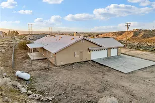 9230 Allegra Vista, Apple Valley, CA 92308 - Photo 10