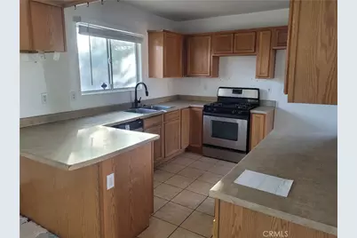 25064 Avenida Laredo, Barstow, CA 92311 - Photo 10