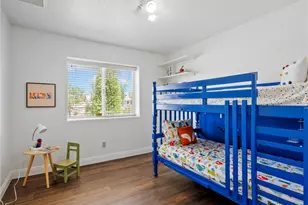 22163 Broken Lance Rd, Apple Valley, CA 92307 - Photo 34