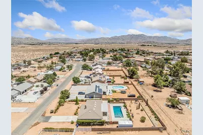 22163 Broken Lance Road, Apple Valley, CA 92307 - Photo 6