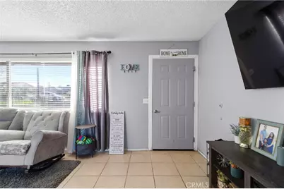 12561 Shamrock Avenue, Victorville, CA 92395 - Photo 4