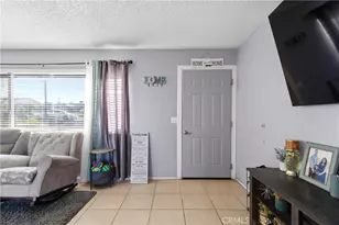 12561 Shamrock Ave, Victorville, CA 92395 - Photo 4