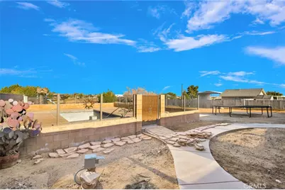 17412 Danbury Avenue, Hesperia, CA 92345 - Photo 46