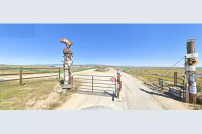 45455 137th St W, Del Sur, CA 93536 - Photo 4