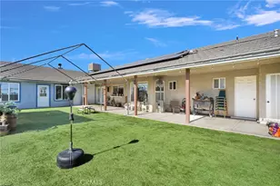 10276 Aster Rd, Oak Hills, CA 92344 - Photo 48