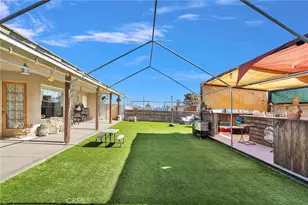 10276 Aster Rd, Oak Hills, CA 92344 - Photo 46