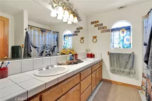 10276 Aster Rd, Oak Hills, CA 92344 - Photo 28