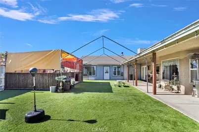 10276 Aster Road, Oak Hills, CA 92344 - Photo 46