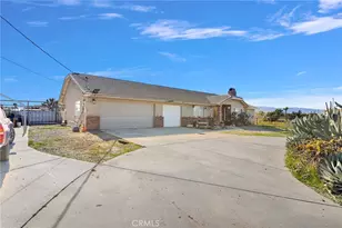 10276 Aster Rd, Oak Hills, CA 92344 - Photo 4