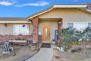 10276 Aster Rd, Oak Hills, CA 92344 - Photo 4