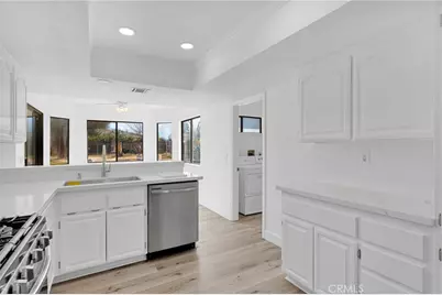 13027 Quapaw, Apple Valley, CA 92308 - Photo 10