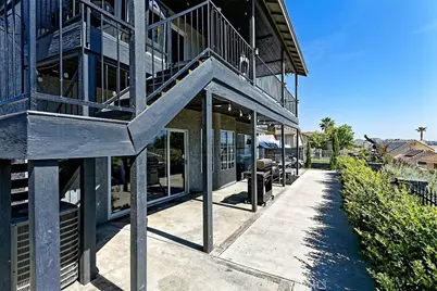 13665 Hidden Valley Road, Victorville, CA 92395 - Photo 32