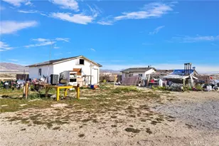 11805 Cove, Lucerne Valley, CA 92356 - Photo 24