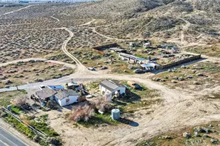 11805 Cove, Lucerne Valley, CA 92356 - Photo 2