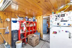 11805 Cove, Lucerne Valley, CA 92356 - Photo 14