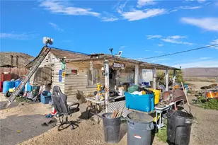 11805 Cove, Lucerne Valley, CA 92356 - Photo 2