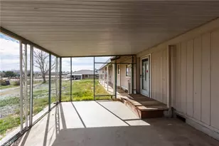 13920 Dos Palmas, Victorville, CA 92392 - Photo 38