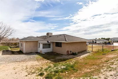 13920 Dos Palmas, Victorville, CA 92392 - Photo 52