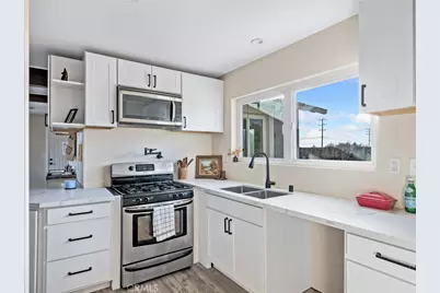 29246 Radio, Barstow, CA 92311 - Photo 28