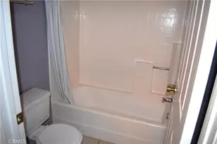 19282 Pine Way, Apple Valley, CA 92308 - Photo 20