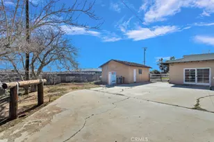 17598 Linden, Hesperia, CA 92345 - Photo 36