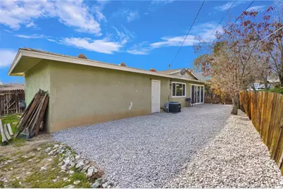 15846 Inyo, Victorville, CA 92395 - Photo 28