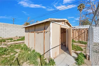 37127 Torres, Barstow, CA 92311 - Photo 26