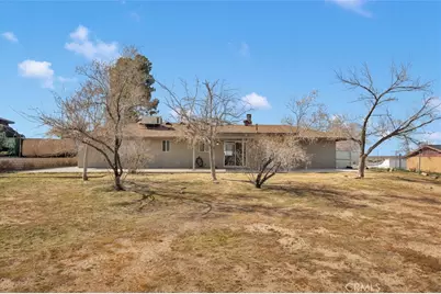 16463 Solvang Avenue, Victorville, CA 92394 - Photo 32