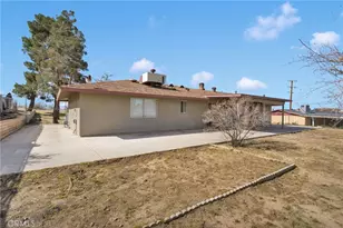 16463 Solvang Ave, Victorville, CA 92394 - Photo 30