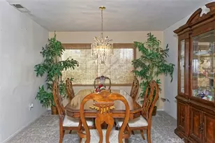 15605 Fairbanks Dr, Victorville, CA 92394 - Photo 6