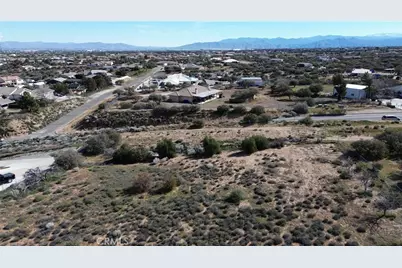 8248 Baldy Mesa, Phelan, CA 92371 - Photo 16