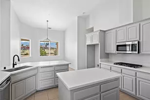 2425 Tokay, Phelan, CA 92371 - Photo 14