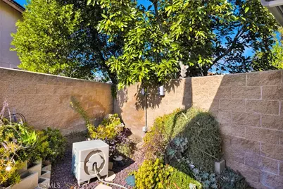 5725 Ridgemark, Fontana, CA 92336 - Photo 58