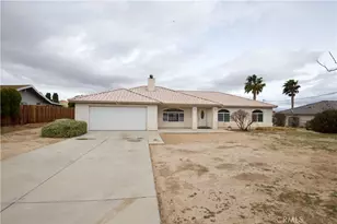 17482 Walnut, Hesperia, CA 92345 - Photo 2