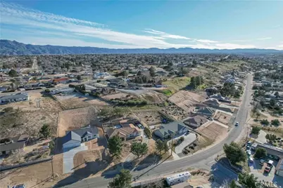 17850 Bangor Avenue, Hesperia, CA 92345 - Photo 28