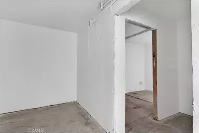 9777 Tamarisk Avenue, Hesperia, CA 92345 - Photo 10