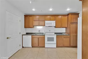 10328 El Centro, Oak Hills, CA 92344 - Photo 34